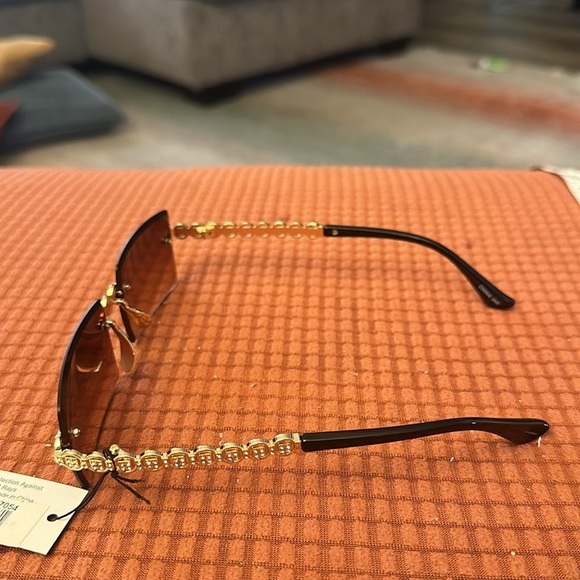 Eyewear Brown Sunglasses. NEW - Picture 4 of 6